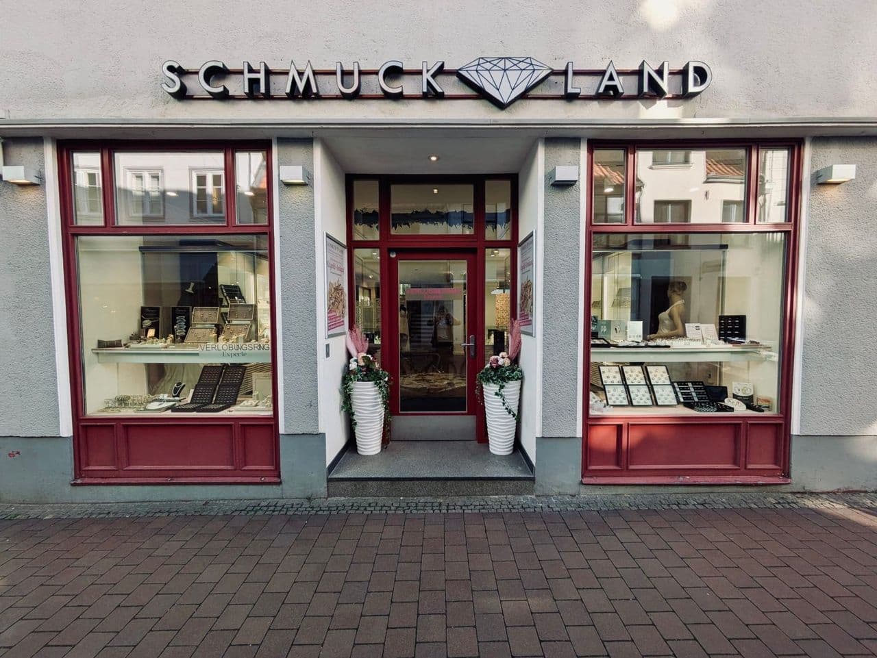 Schmuck Land