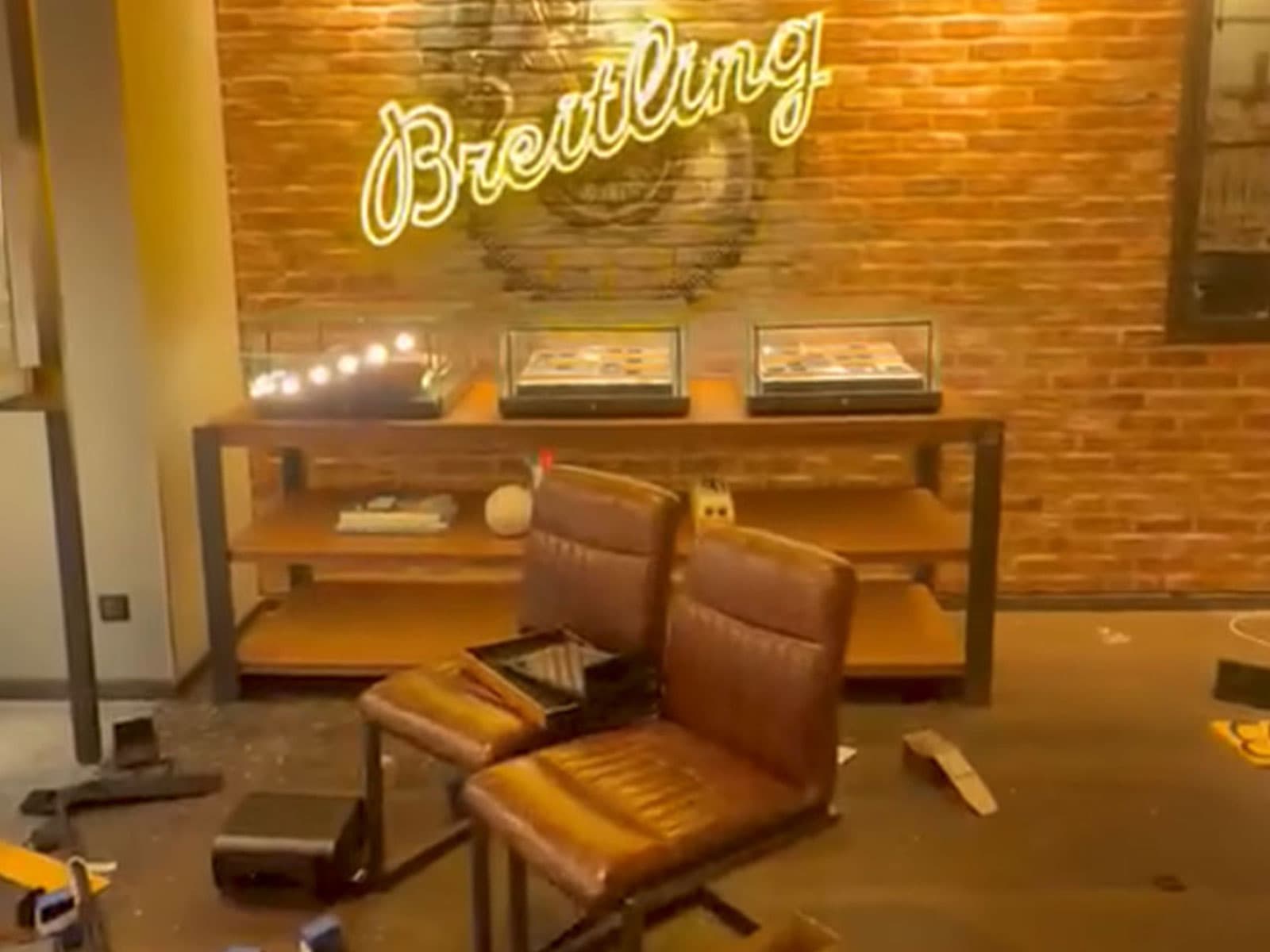 Breitling-Store in Marseille geplündert 