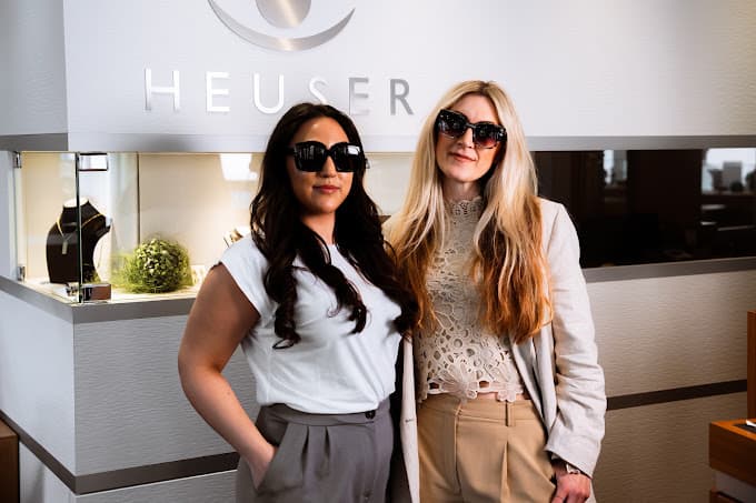 Heuser GmbH - Uhren Schmuck Optik – Foto 4