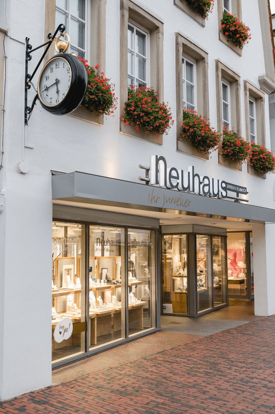 Neuhaus Uhren & Schmuck